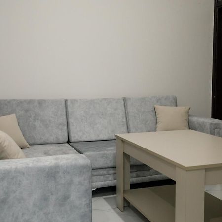 Logli Apartments Gjirokaster Ngoại thất bức ảnh