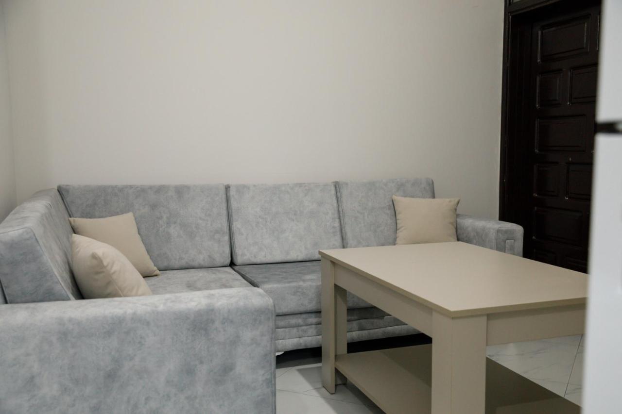 Logli Apartments Gjirokaster Ngoại thất bức ảnh